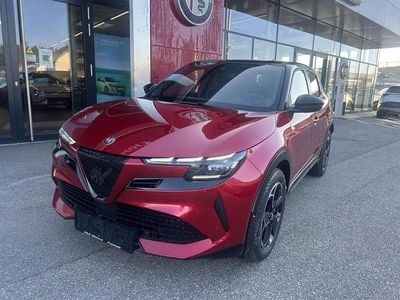 Neu Alfa Romeo GT Junior 144 PS (105 kW) 2025 Rot SUV
