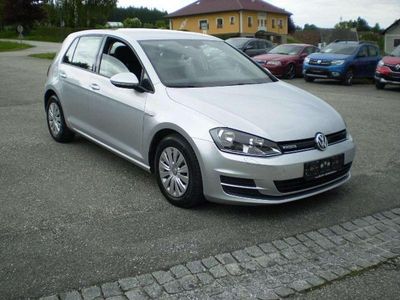 Silber Gebraucht 2014 VW Golf VII Limousine | € 9.900 (Etwas zu teuer)