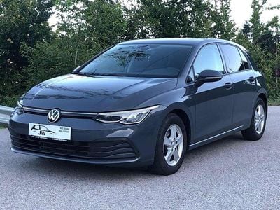 Grau Gebraucht 2020 VW Golf VIII Limousine | € 17.100 (Fairer Preis)