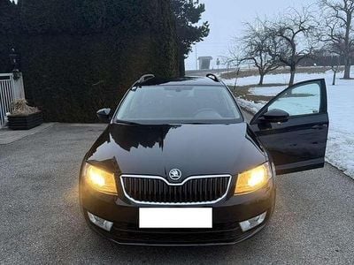 Gebraucht Skoda Octavia Ambition 105 PS (77 kW) 2013 Schwarz Kombi
