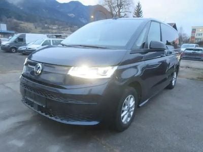 Mittelblau metallic Gebraucht 2024 VW Multivan Van | € 53.990