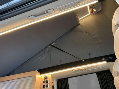 Weiß Gebraucht 2023 Mercedes V250 Van / Kleinbus | € 124.900