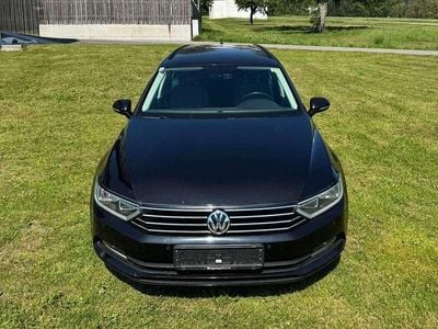Schwarz Gebraucht 2016 VW Passat Trendline Kombi | € 14.500 (Teuer)