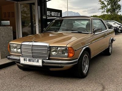 Braun Gebraucht 1983 Mercedes 230 Limousine | € 14.500