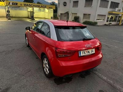 Gebraucht Audi A1 Ambition 105 PS (77 kW) 2011 Rot Kleinwagen