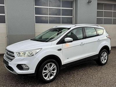 Gebraucht Ford Kuga Titanium 150 PS (110 kW) 2018 Weiß SUV
