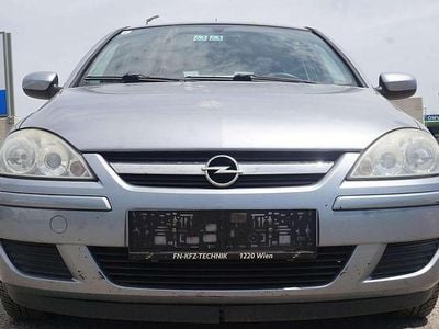 Grau Gebraucht 2006 Opel Corsa Edition Limousine | € 590