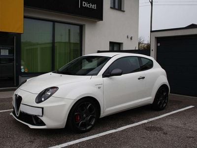 Weiß Gebraucht 2016 Alfa Romeo MiTo Quadrifoglio Verde Kleinwagen | € 9.850