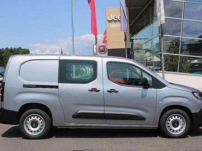 Grau Neu 2025 Fiat Doblò Van / Kleinbus | € 22.990 (Fairer Preis)