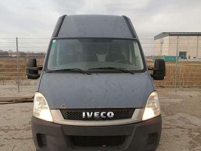 Gebraucht 2011 Iveco Daily Kombi | € 4.000