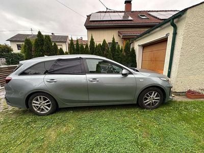 Silber Gebraucht 2019 Kia Ceed Sportswagon Silver Kombi | € 9.999 (Superpreis)