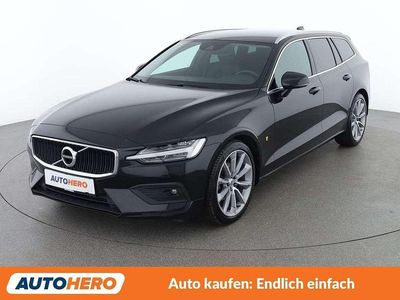 Gebraucht Volvo V60 Momentum 150 PS (110 kW) 2020 Schwarz Kombi