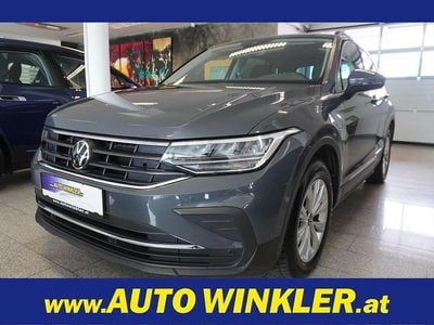 Grau Gebraucht 2022 VW Tiguan SUV | € 17.880