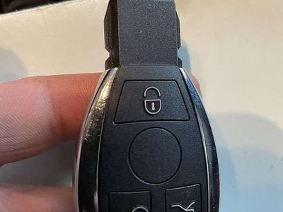 Gebraucht 1996 Mercedes E200 Avantgarde Limousine | € 2.300