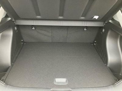 Shimmering silver / Neu 2025 Hyundai Kona SUV | € 34.990 (Teuer)