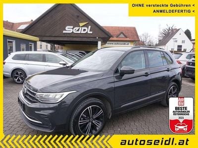 Gebraucht VW Tiguan Life 150 PS (110 kW) 2021 Grau SUV