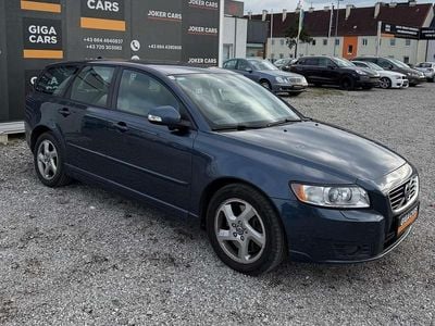 Blau Gebraucht 2011 Volvo V50 Momentum Kombi | € 5.990