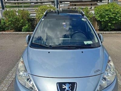 Blau Gebraucht 2011 Peugeot 207 Kombi | € 3.200 (Fairer Preis)