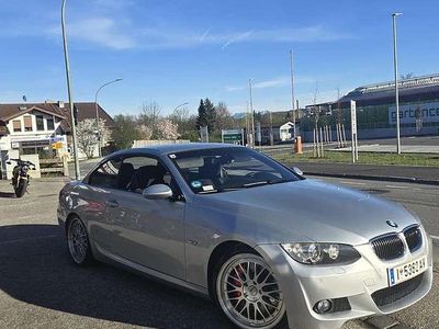 Silber Gebraucht 2008 BMW 330 Cabriolet M Performance Cabrio | € 14.000