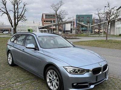 Blau Gebraucht 2014 BMW 320 Performance Kombi | € 17.900 (Fairer Preis)