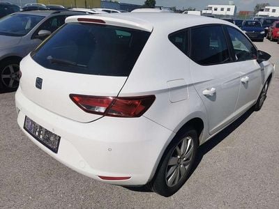 Weiß Gebraucht 2014 Seat Leon Reference Kleinwagen | € 2.990 (Superpreis)