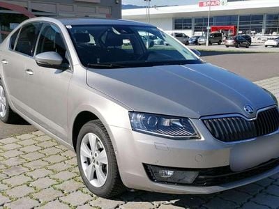 gebraucht Skoda Octavia Octavia 2,0 Elegance TDI Green tec DSG Elegance