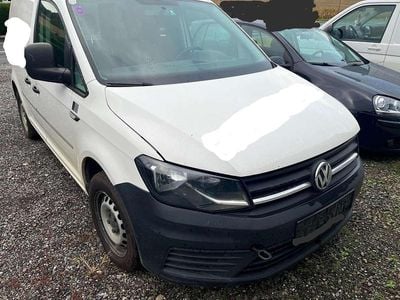 Weiß Gebraucht 2017 VW Caddy Van / Kleinbus | € 4.499