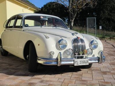 Weiß Gebraucht 1962 Jaguar MK II Limousine | € 32.000