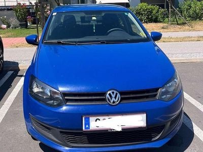 Blau Gebraucht 2013 VW Polo Limousine | € 4.000 (Guter Preis)