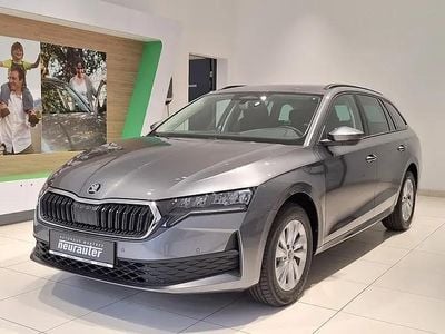 Mittelgrau metallic Gebraucht 2025 Skoda Octavia Essence Kombi | € 31.990 (Fairer Preis)