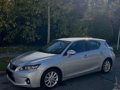 Silber Gebraucht 2012 Lexus CT200h Dynamic Line Limousine | € 10.290