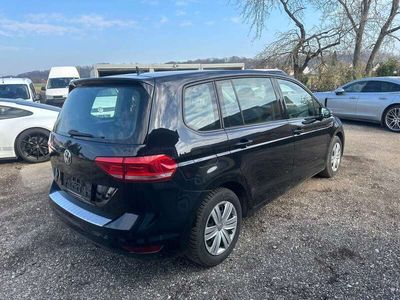 gebraucht VW Touran Trendline 1,6 SCR TDI 3 Stück