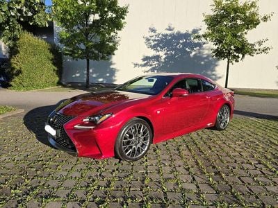 Rot Gebraucht 2016 Lexus RC300h Sport Line Coupé | € 26.400