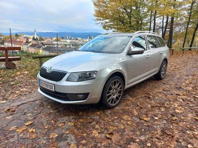 gebraucht Skoda Octavia Combi 20 Elegance TDI Green tec