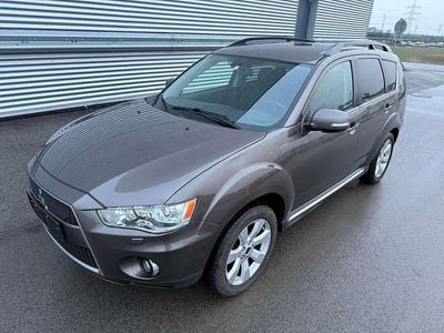 Braun Gebraucht 2011 Mitsubishi Outlander Intense+ SUV | € 6.990