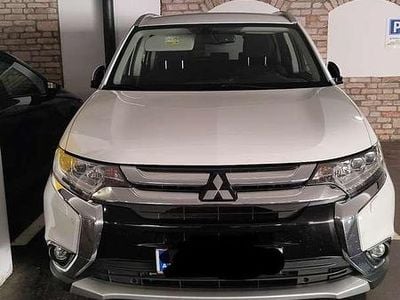 Gebraucht 2017 Mitsubishi Outlander SUV | € 13.900 (Guter Preis)