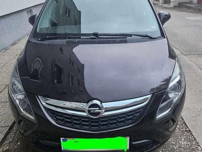 Braun Gebraucht 2013 Opel Zafira Tourer Sport Van / Kleinbus | € 6.000 (Fairer Preis)