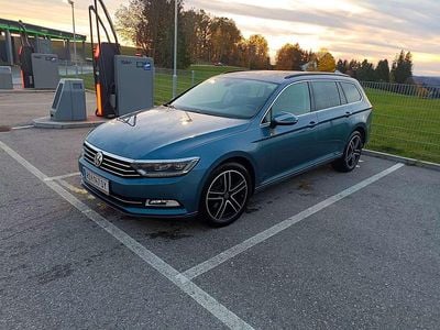 Blau Gebraucht 2015 VW Passat Comfortline Kombi | € 15.000 (Fairer Preis)