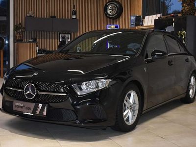 Schwarz Gebraucht 2018 Mercedes A180 Kleinwagen | € 21.500 (Fairer Preis)