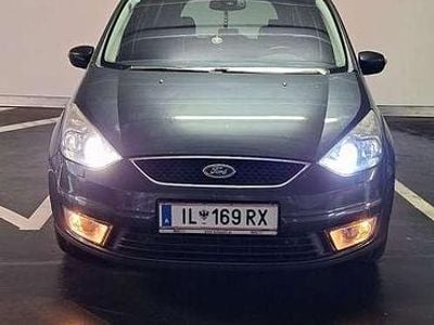 Grau Gebraucht 2006 Ford Galaxy Ambiente Van / Kleinbus | € 5.000 (Fairer Preis)