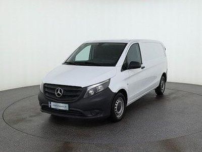 Gebraucht Mercedes Vito 114 PS (83 kW) 2019 Arktikweiß Van