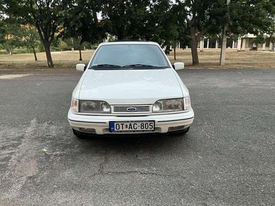 Weiß Gebraucht 1990 Ford Sierra Limousine | € 9.900
