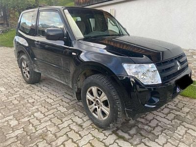 Gebraucht 2014 Mitsubishi Pajero Inform SUV | € 20.000