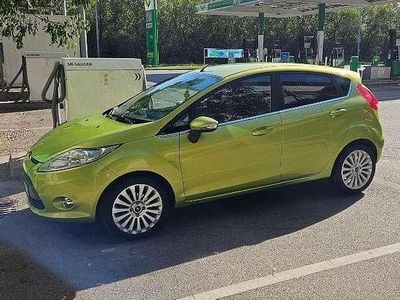 Grün Gebraucht 2009 Ford Fiesta Titanium Limousine | € 4.100 (Fairer Preis)
