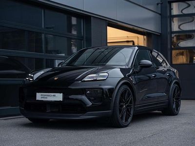 Schwarz Gebraucht 2025 Porsche Macan SUV | € 109.900