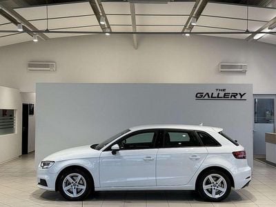 Weiß Gebraucht 2018 Audi A3 Comfort Limousine | € 19.990 (Guter Preis)