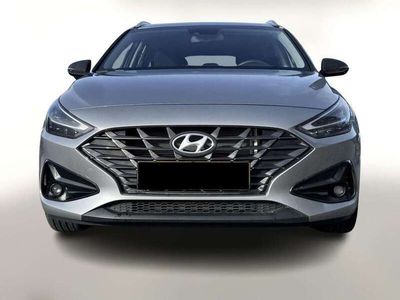 gebraucht Hyundai i30 Kombi Select 1.0 T-GDI 120 MHEV LED Nav DigC