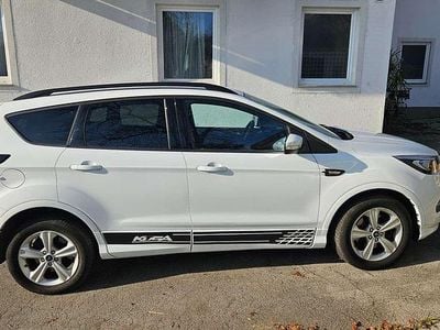 Weiß Gebraucht 2019 Ford Kuga ST-Line SUV | € 18.600 (Guter Preis)