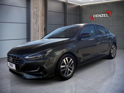 Gebraucht Hyundai i30 120 PS (88 kW) 2021 Grün Limousine