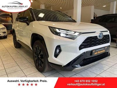 Weiß Gebraucht 2024 Toyota RAV4 Style SUV | € 42.994